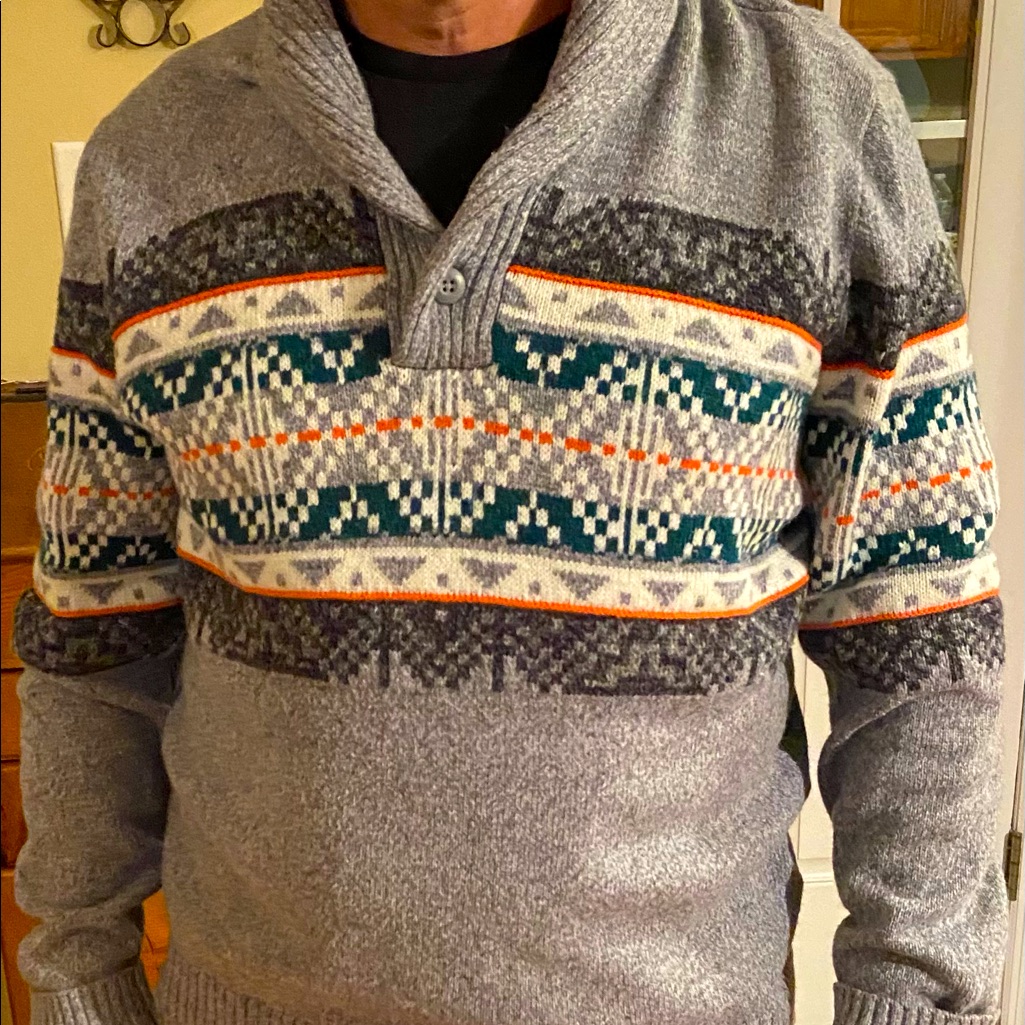 Like New American Eagle Sweater